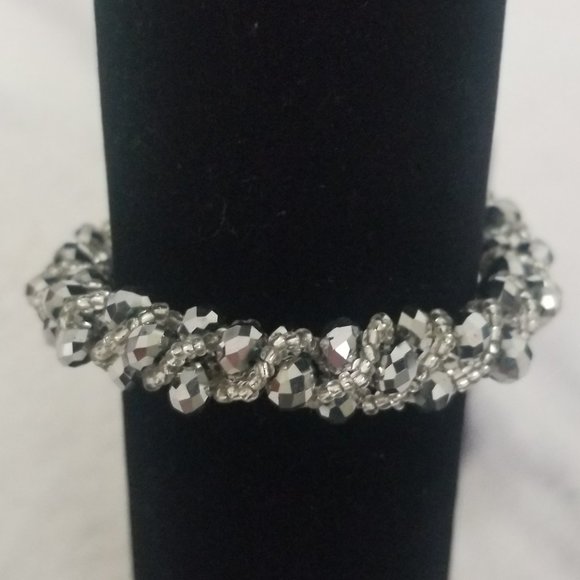 *5/35* Gray Crystal Beaded Wedding Bracelet - Picture 5 of 6